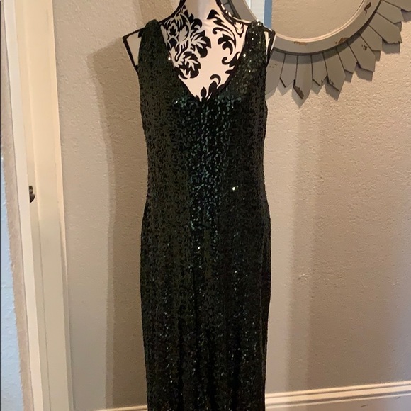 black dress size 18